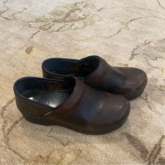 Dansko Clog Brown 37 - Picture 2 of 5